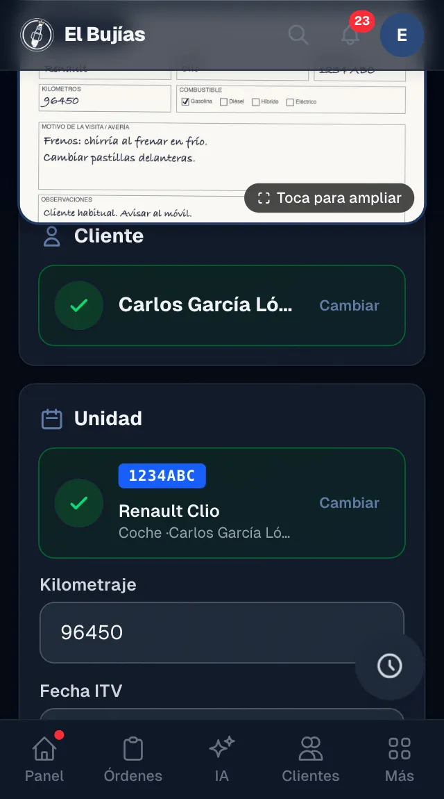 La revisión de la hoja leída en el móvil: la foto arriba y, debajo, el cliente y el vehículo encontrados y los kilómetros leídos